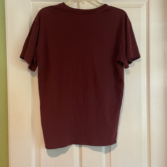 Aritzia TNA Maroon Short sleeve Tee M Like New - Picture 4 of 4
